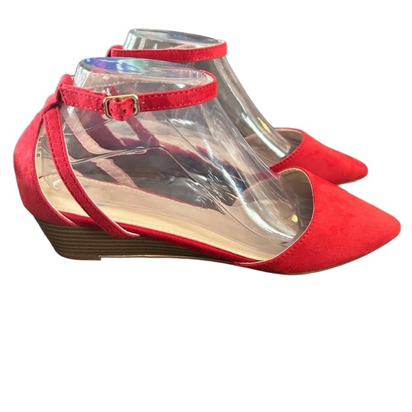 Journee Collection Arkie Red Wedge size 9 - Picture 5 of 9